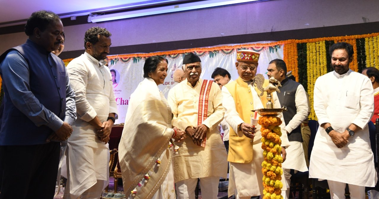 Maha Ashtami symbolises worship of divine energy says Governor Shiv Pratap Shukla